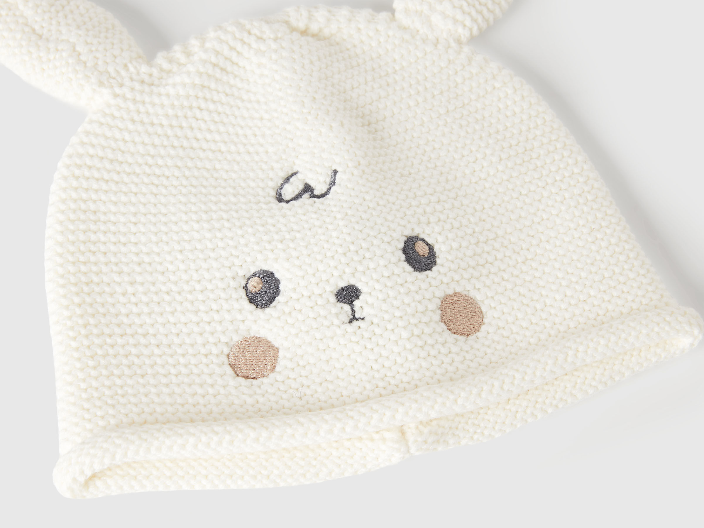 HAT New Born (0-18 months) image number 3